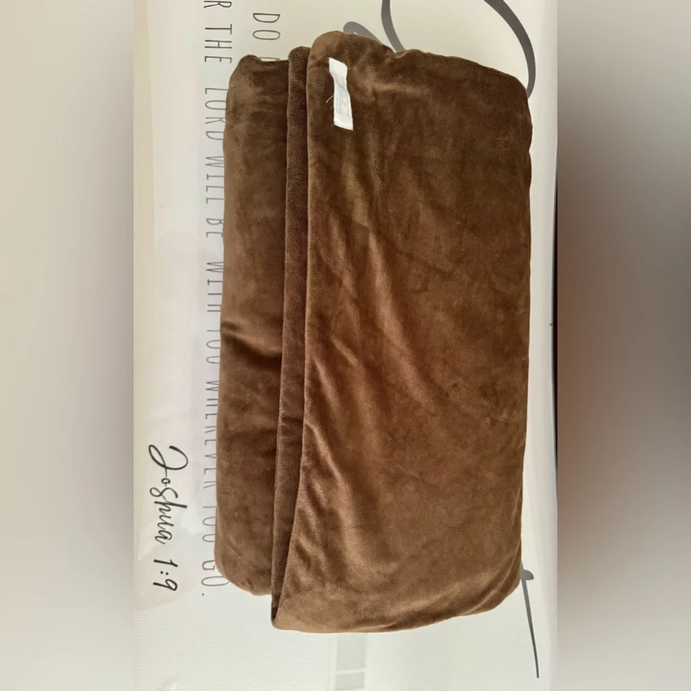 Restoration Hardware Plush chocolate brown plush fleece blanket throw 42x63
